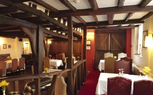 White Hart Hotel by Greene King Inns
