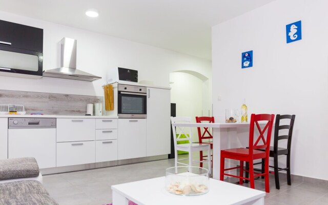 Apartments Dalmacija