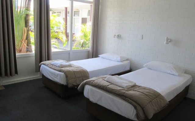 Park Beach Hotel Motel