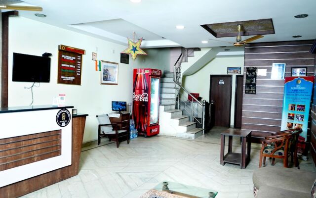 OYO 9056 Hotel Holiday Comfort