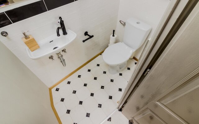 Old Town square APT by Michal&Friends