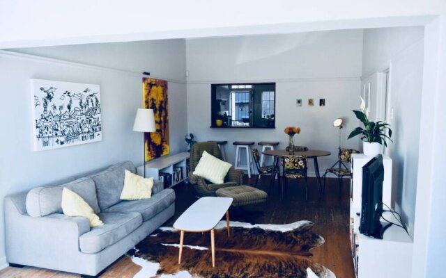 Two Bedroom Apartment In Oranjezicht