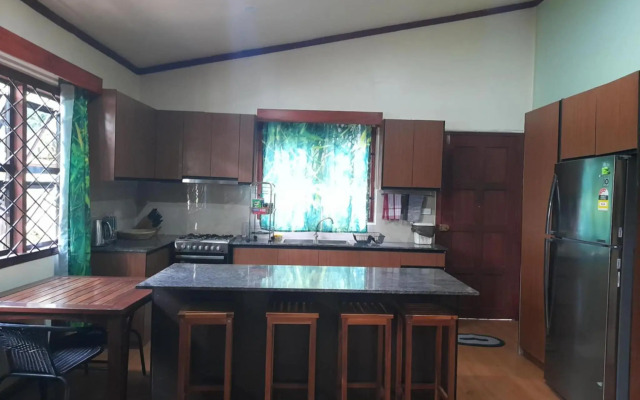 Elizabeth Accomodation-Your Home Away from Home