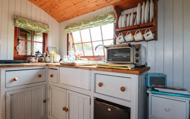 Puddle Duck Shepherds Hut