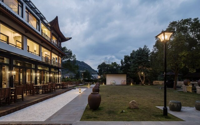 Yue Xi Shan Ju Resort