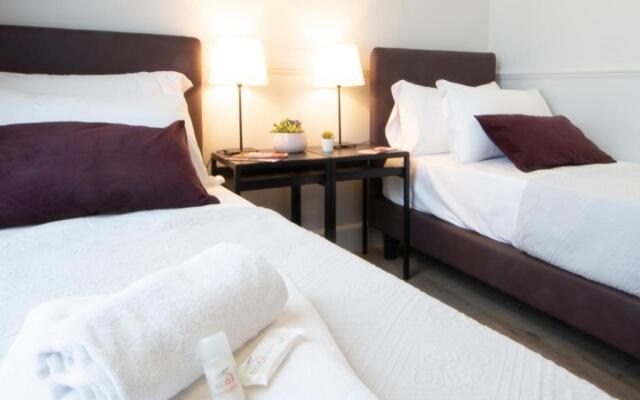 Gemini Suites Navona