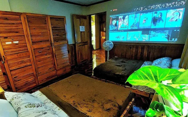 Vacation House Camp 7 Baguio Transient 6BR