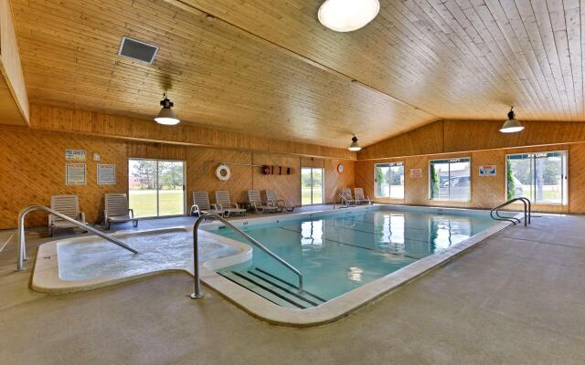 Americas Best Value Inn Tahquamenon Country