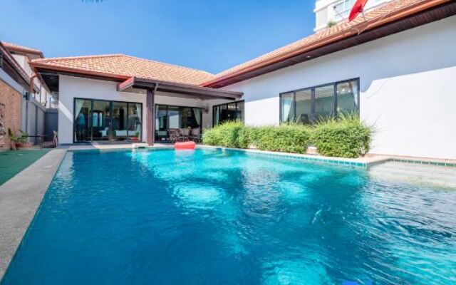 Majestic 3BDR pool villa Mayfair