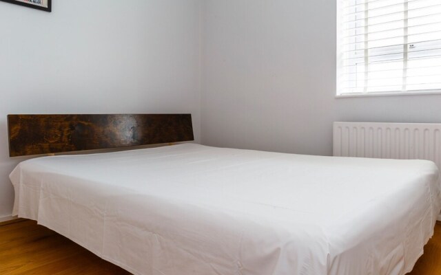 Perfect 1-bed Flat in St. Katherine Docks Sleeps 4