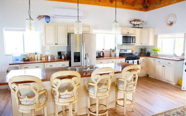 Blue Love Point 3BR by Eleuthera Vacation Rentals