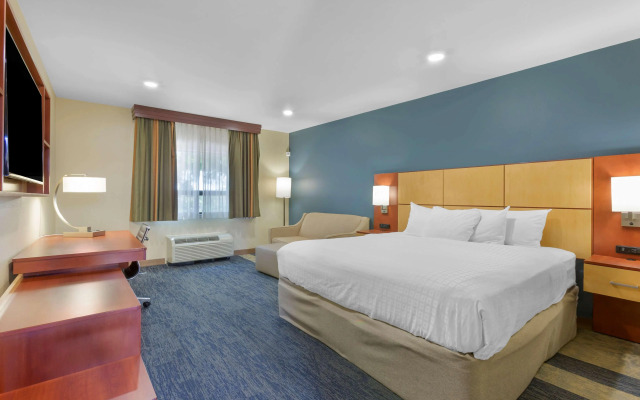 Best Western Plus Clocktower Inn