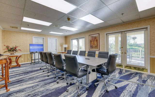 Comfort Suites Appleton Airport