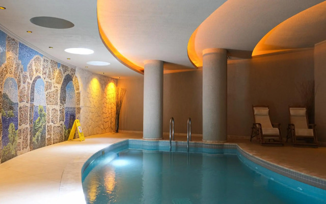Renka Hotel & Spa
