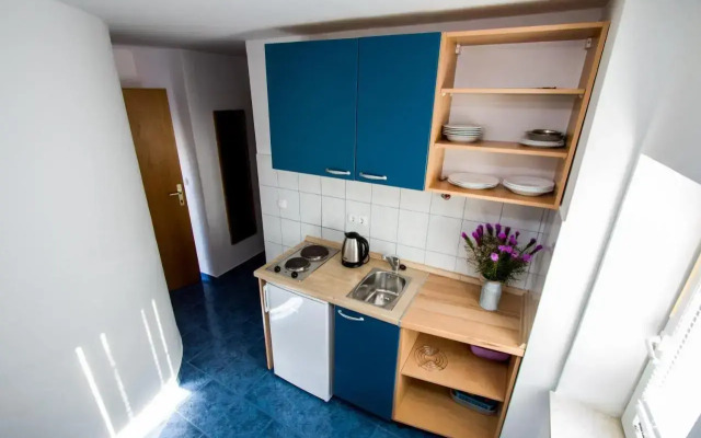 City & River View Apartment