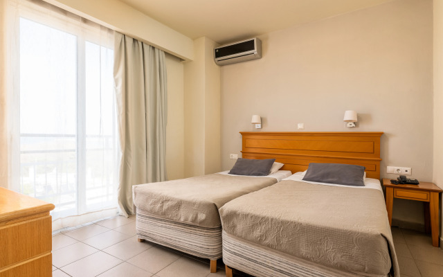 City Plus Rhodes Hotel