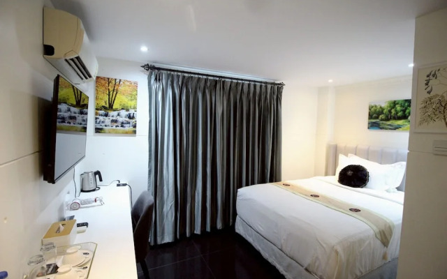 Sasha House-Hotel-Senanikom