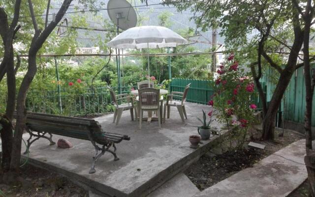 Dacha 32