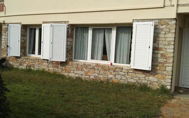 Sea front apartment in Platja Pals with terrace and parking