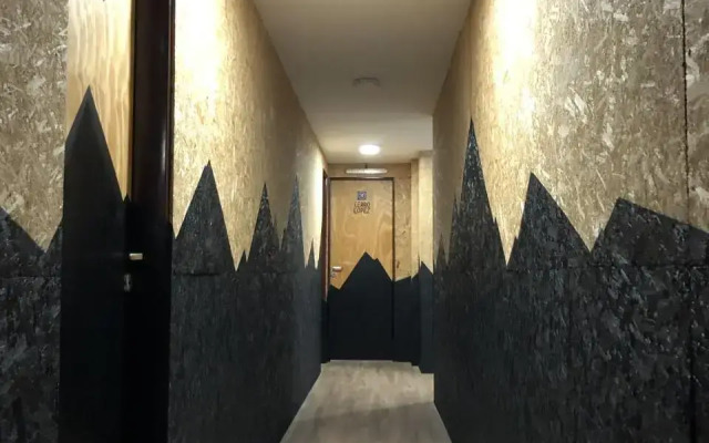 Moving Hostel Travel