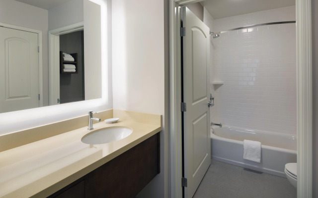 Staybridge Suites Phoenix - Biltmore Area by IHG