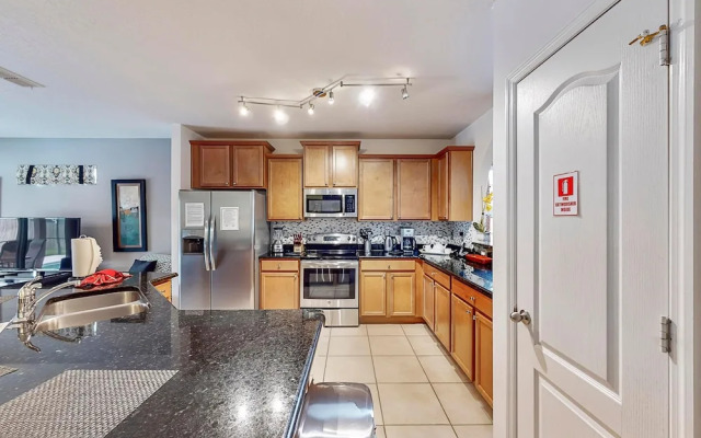 Fantastic Cypress Pointe Vacation Home