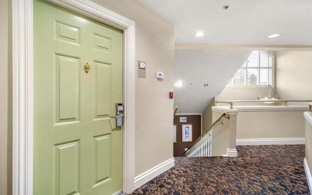 Quality Suites Atlanta Buckhead Village North