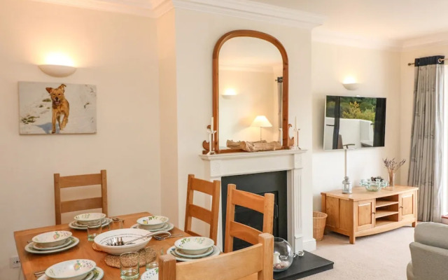 4 St Elmo Court
