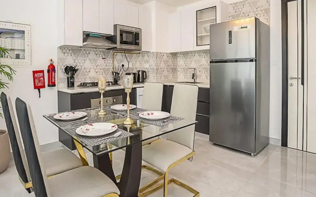Spacious 1BR Apt in Pearlz by Danube