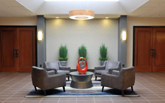 Holiday Inn Hotel & Suites Charleston West by IHG