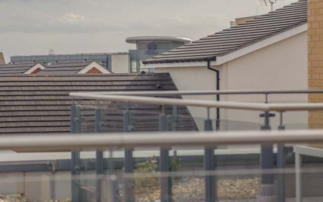 Rooftop Terrace Apartment - Reading