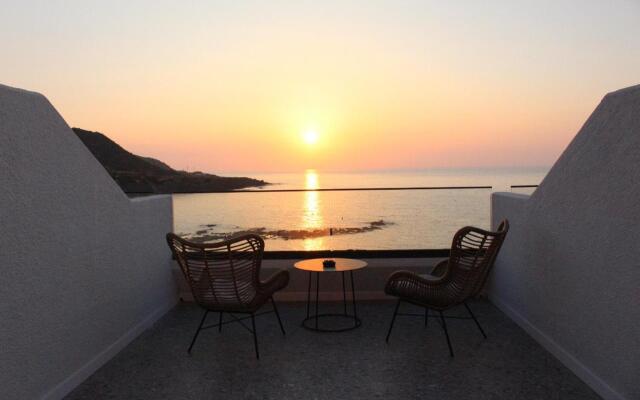 E.J. Pyrgos Bay Hotel