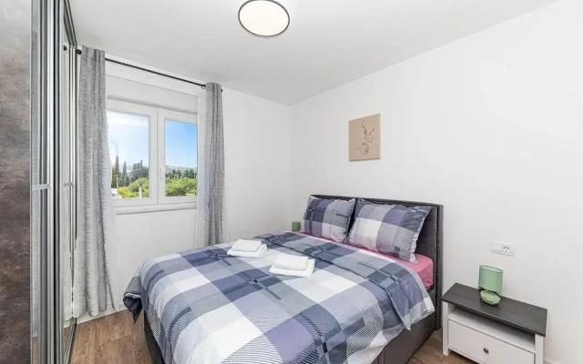 Elegant Kastel Novi Apartment With Sea View Balcony