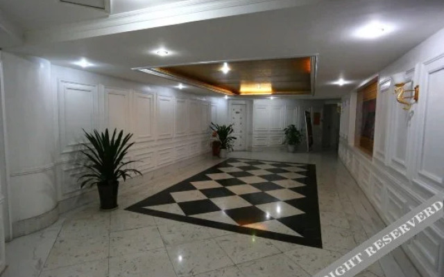 Shengfeng Hotel