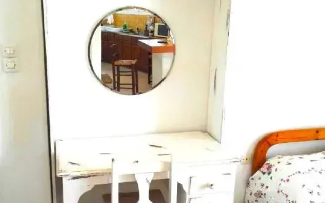 Enjoy sunset from a wonderful traditional studio
