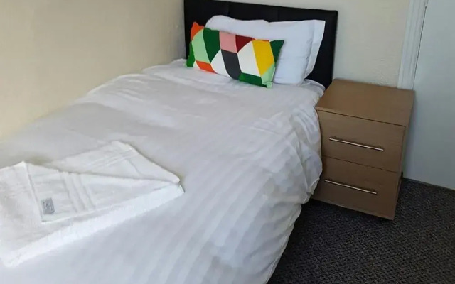 Blackpool Home With Tower View 2