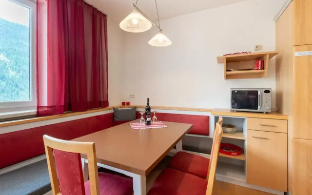 Lush Apartment in Strengen Near St Anton am Arlberg