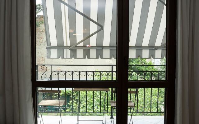 FM Luxury 1-BDR Apartment - Stylish Retreat