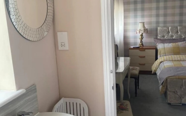 Upton Country Park Guest House