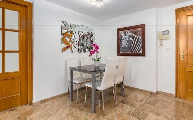 Apartamentos Travel Habitat Torre Francia