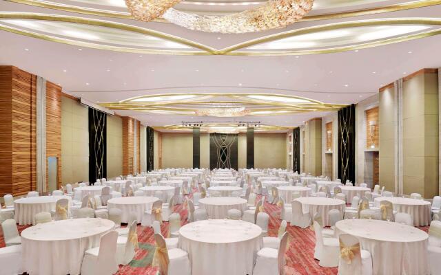 Novotel Jakarta Mangga Dua Square Hotel
