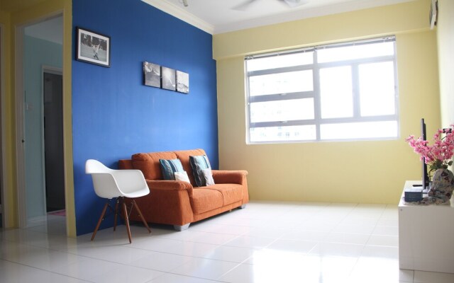 3BdR&2Bth condo Middle of Penang