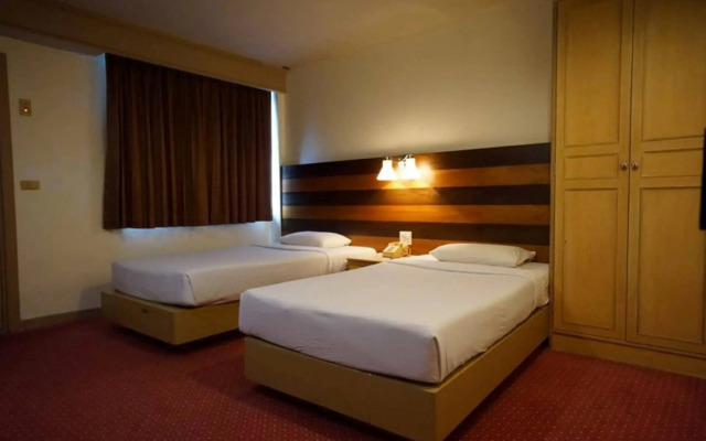 Grand Garden Hotel