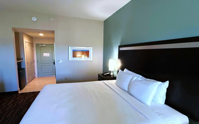 Wyndham Garden Lancaster CA