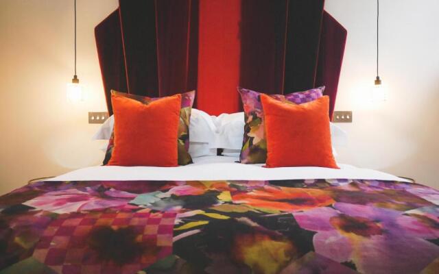 Padstow Escapes - The Long Room Luxury Apartment