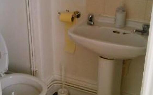 Tredegar Arms Budget Guesthouse For Walkers/Cyclists/Contractors/Traveler