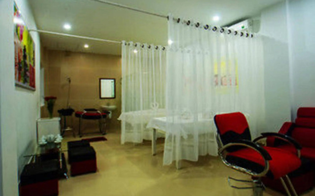 Golden Sunset Hotel
