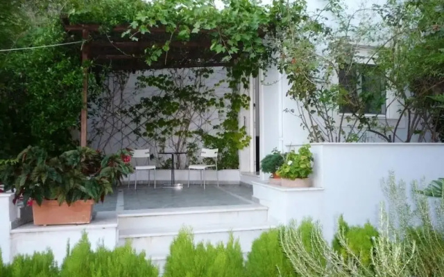 Studio on Agia Efimia Seaside
