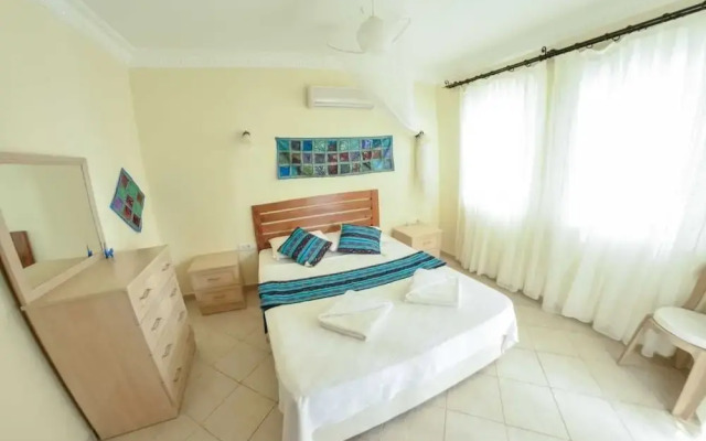 Villa Sunnyside by Lycia Collections