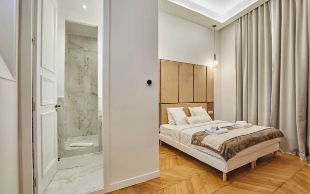 Saint Honore Luxury Apartment With AC